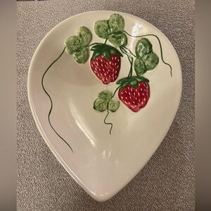 Vintage Strawberry Ceramic Plate 🍓